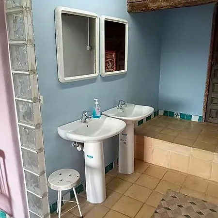 De Peregrinos Casa Nostra Hostal *